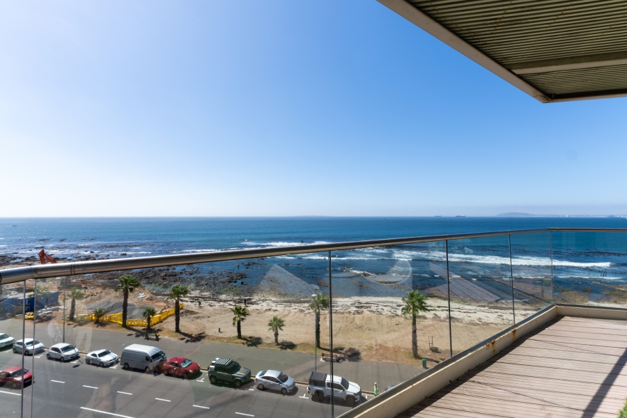 3 Bedroom Property for Sale in Mouille Point Western Cape